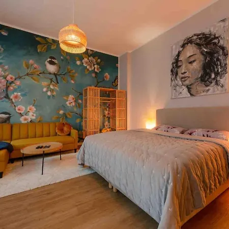 Geraeumige Moderne Wohnung *
